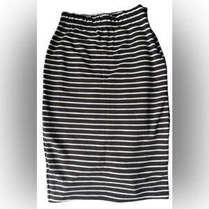 Romeo & Juliet Couture Pencil Skirt Size Small